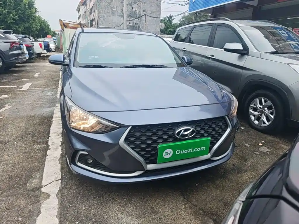 Hyundai Elantra — миниатюра 3