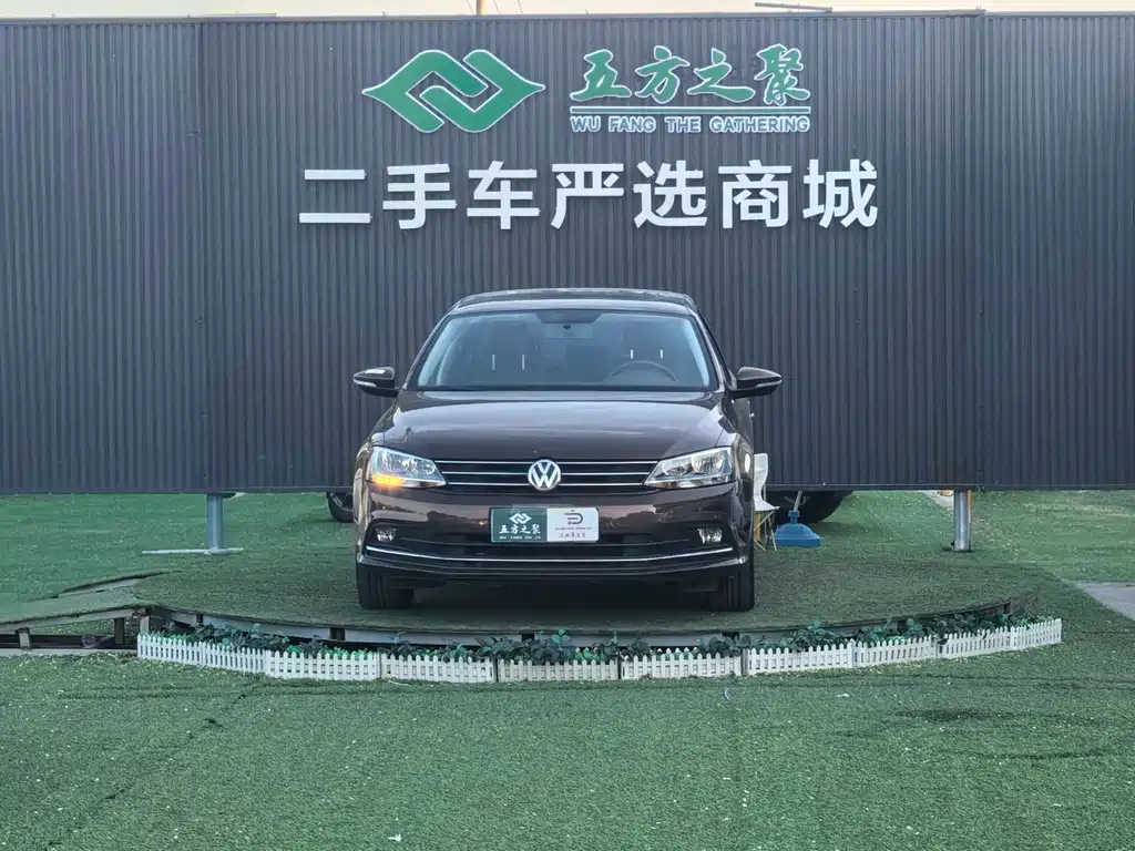 Volkswagen Sagitar 2015 230TSI AT Comfort
