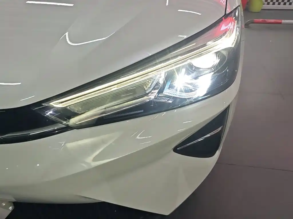 Roewe Ei5 — миниатюра 24