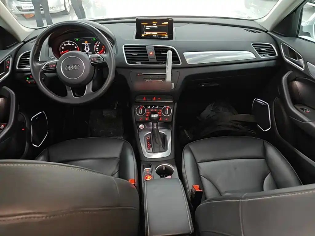 Audi Q3 — миниатюра 10