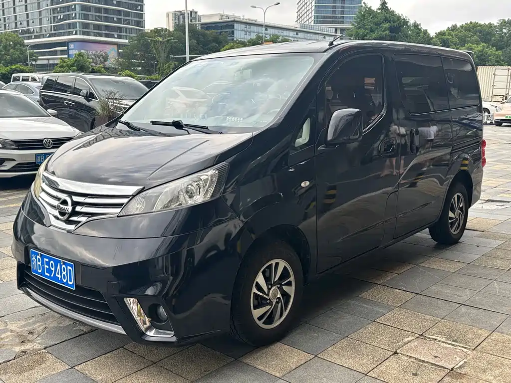 Nissan NV200
