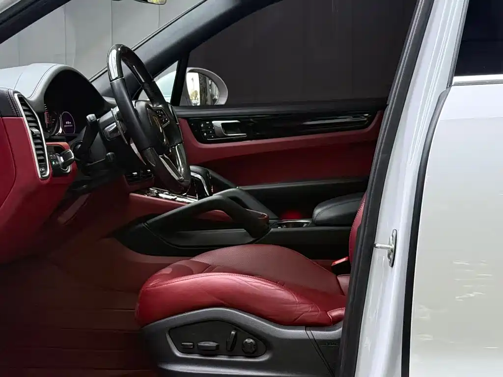 PORSCHE CAYENNE NEW ENERGY