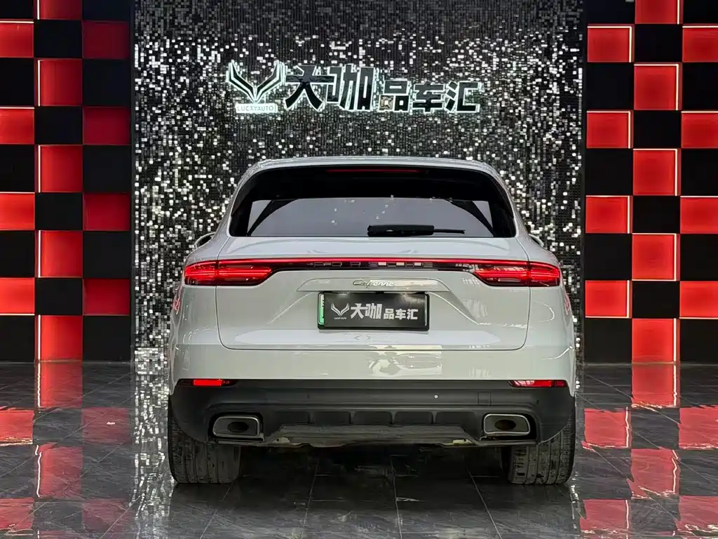 PORSCHE CAYENNE NEW ENERGY