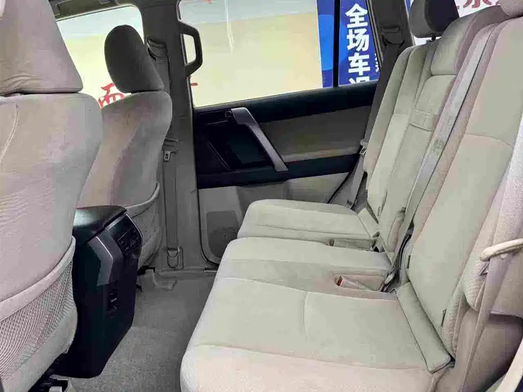 Toyota Prado (Import) — миниатюра 4