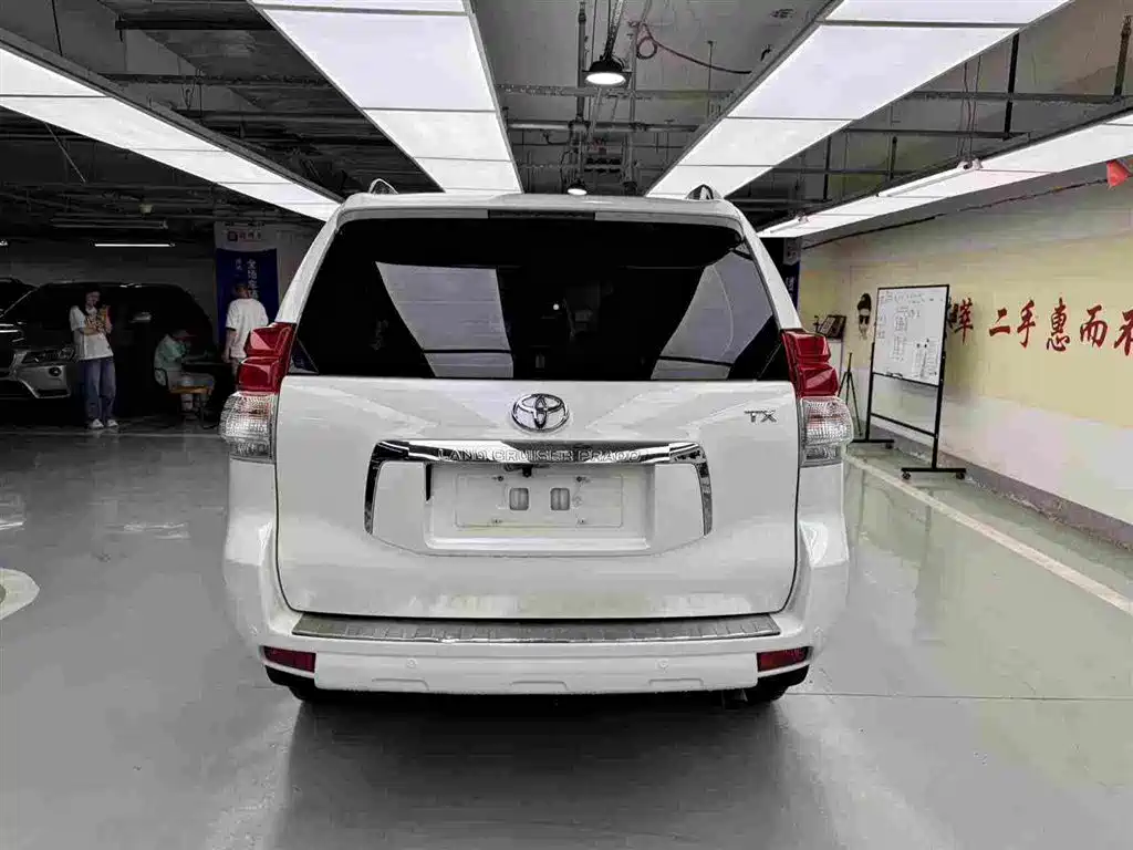 Toyota Prado (Import) — миниатюра 11