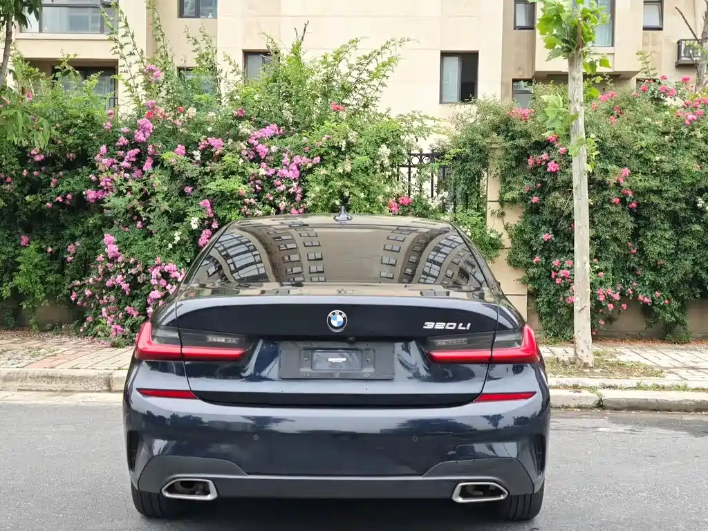 BMW 3 Series — миниатюра 8