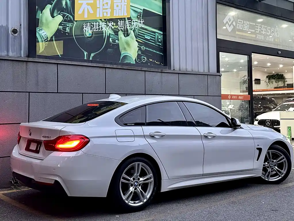 BMW 4 Series — миниатюра 4