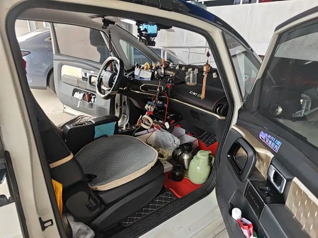 Baojun KiWi EV — миниатюра 20