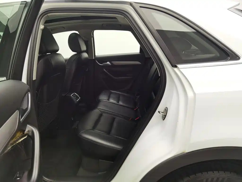 Audi Q3 — миниатюра 15