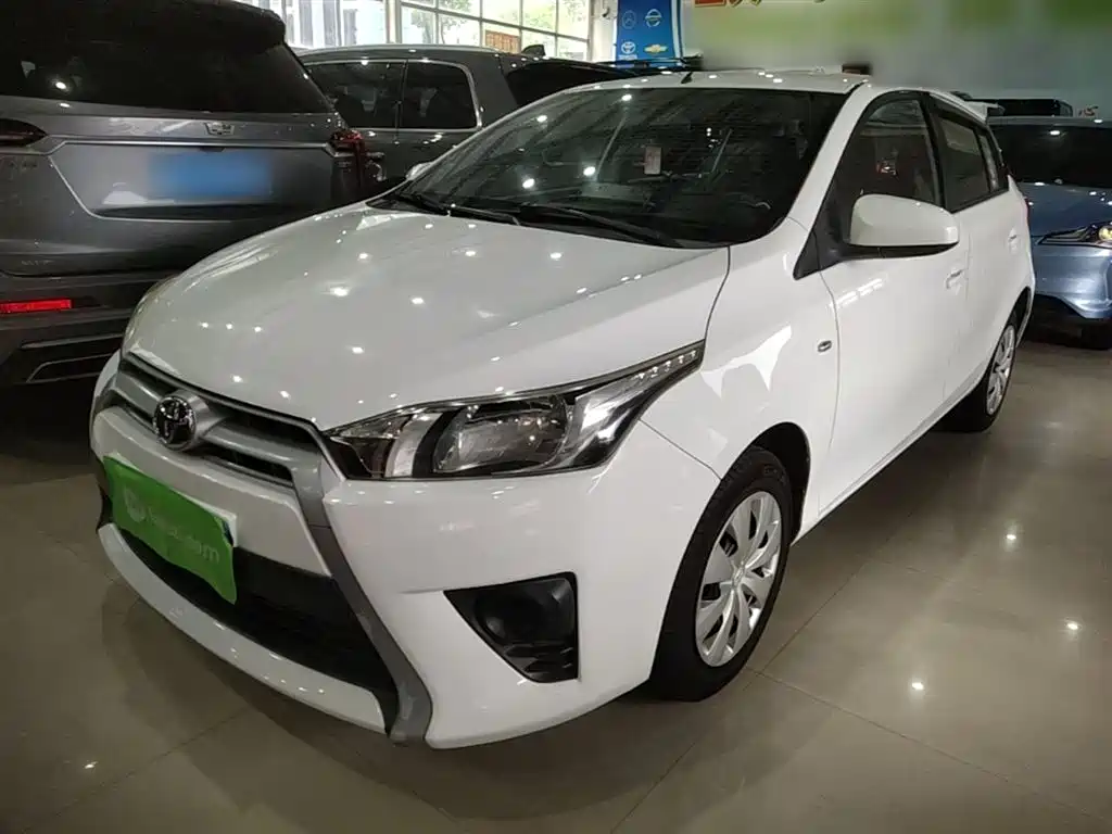 Купить Toyota Yaris L
