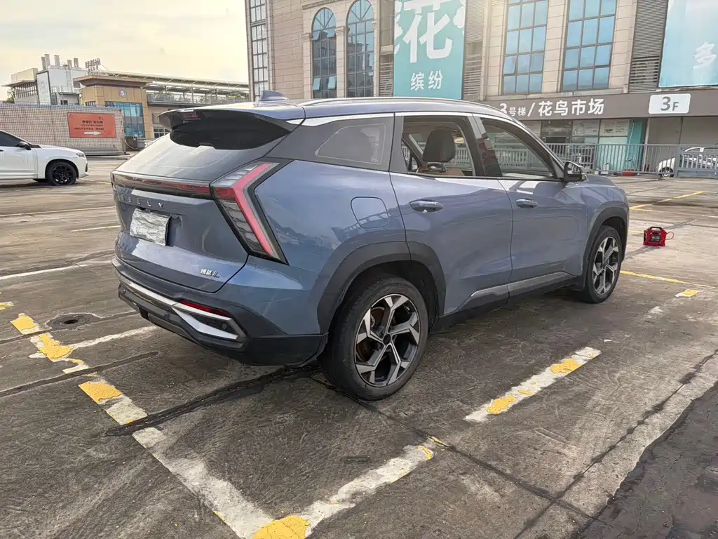 Geely Boyue L L 2023 1.5TD DCT Luxury