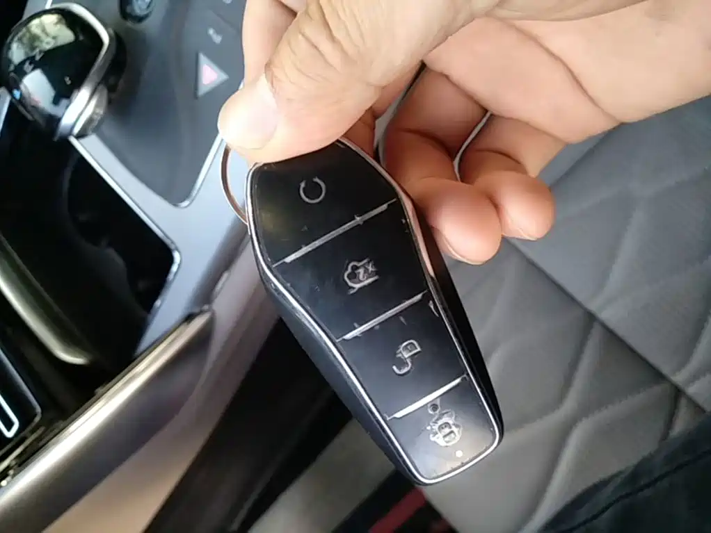 BYD Tang New Energy — миниатюра 9