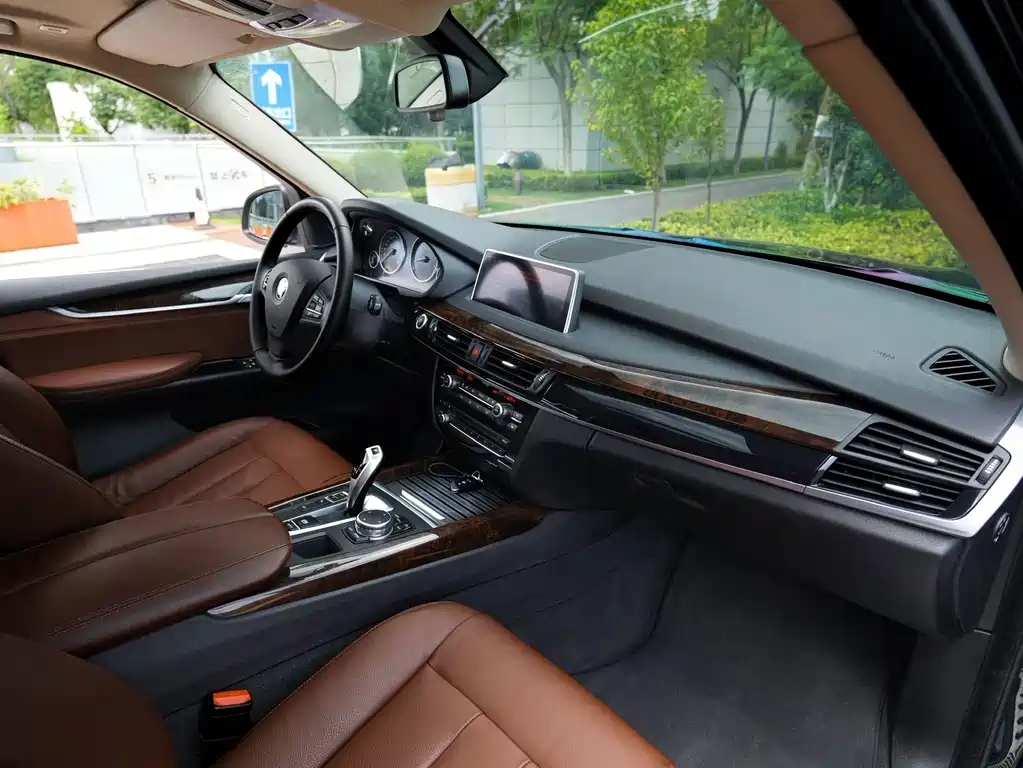 BMW X5 (Import) — миниатюра 15