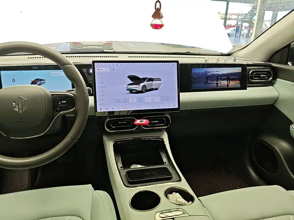Leapmotor Leapmotor C01 — миниатюра 13