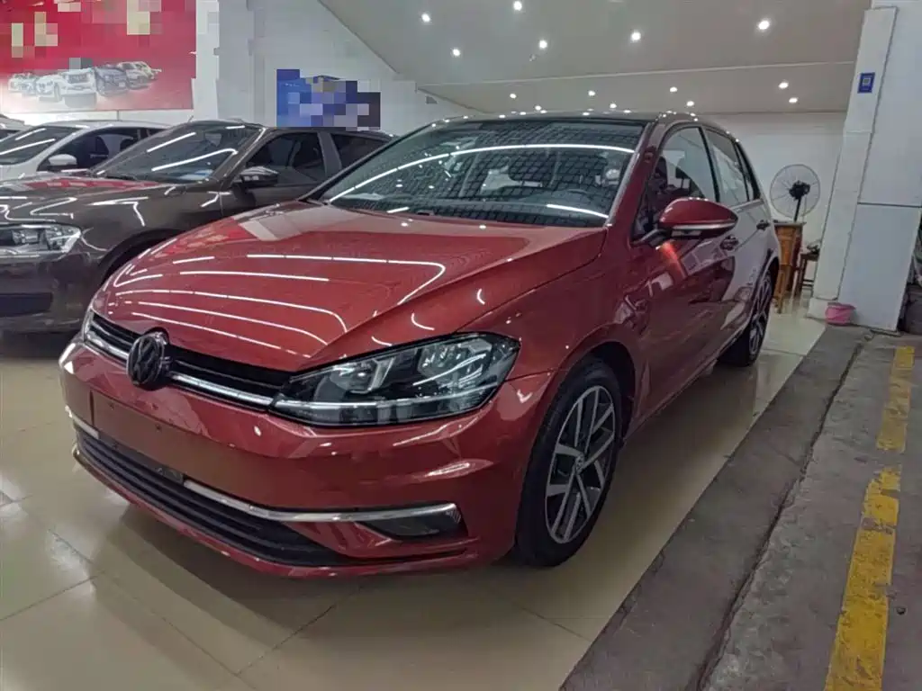 Купить Volkswagen Golf