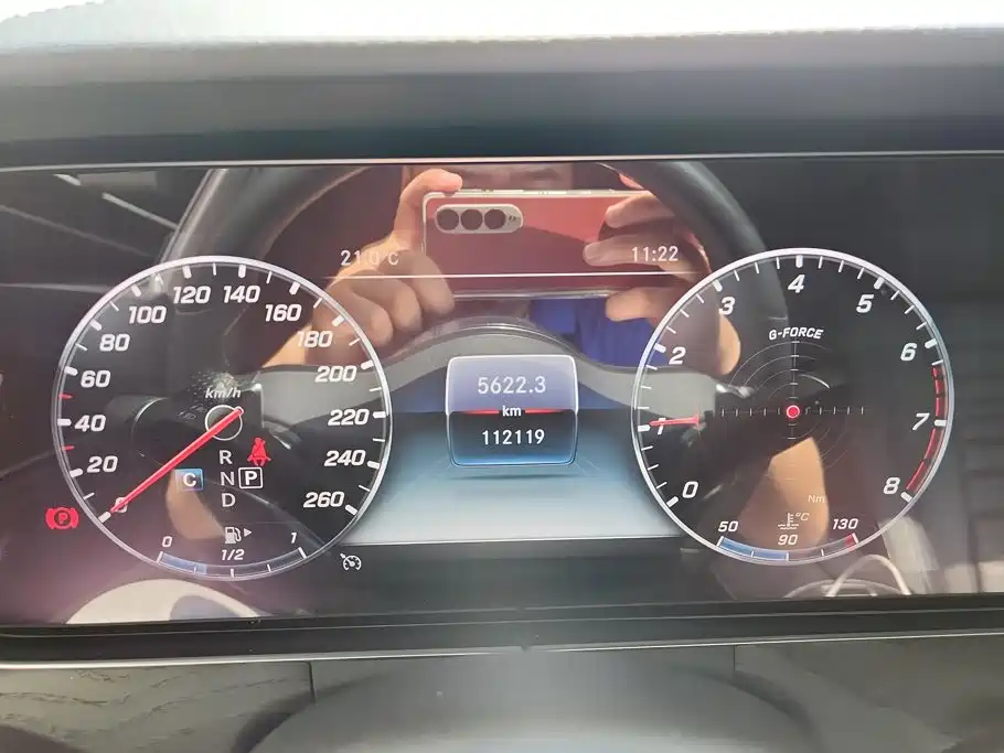 Mercedes-Benz E-Class — миниатюра 14