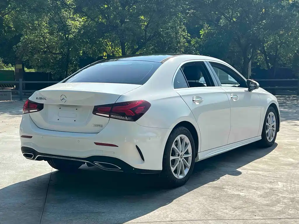 Mercedes-Benz A-Class — миниатюра 6