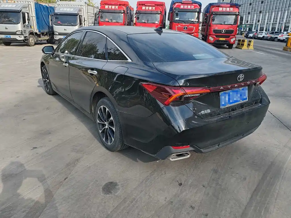 Toyota Avalon — миниатюра 3