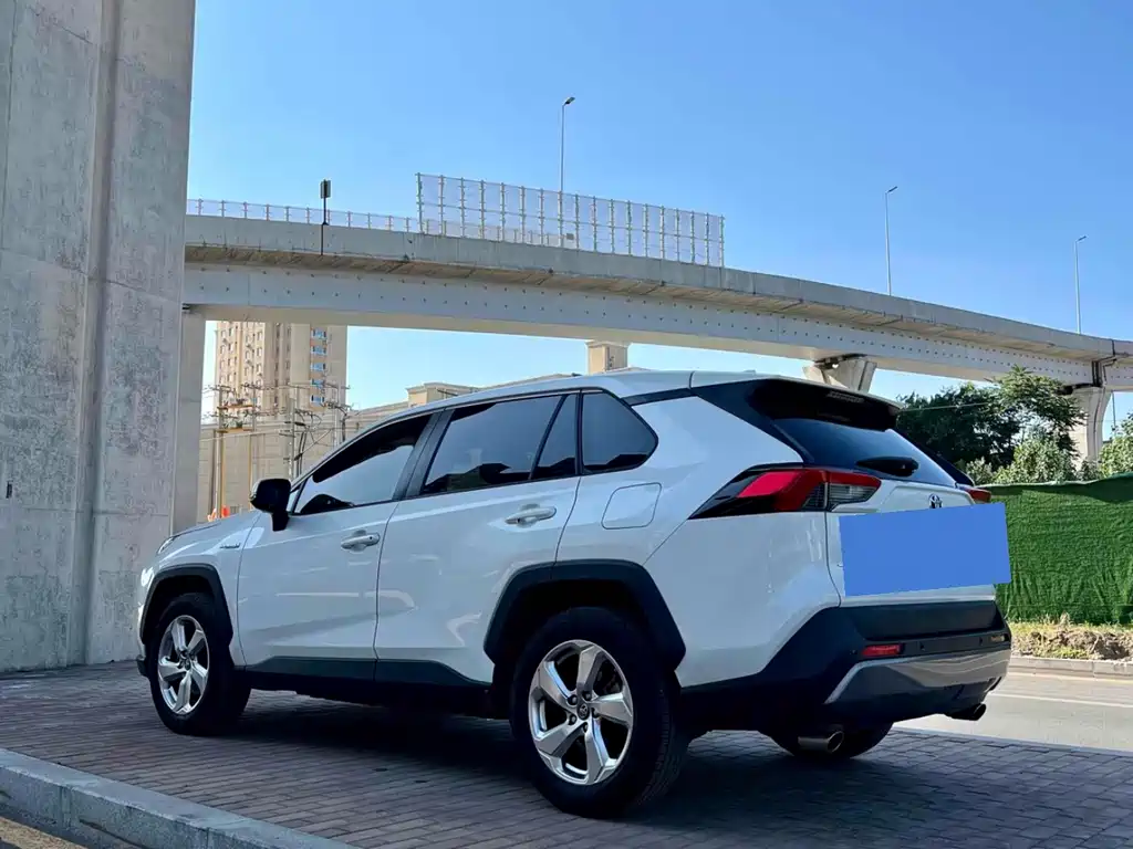 TOYOTA RAV4 RONGFANG