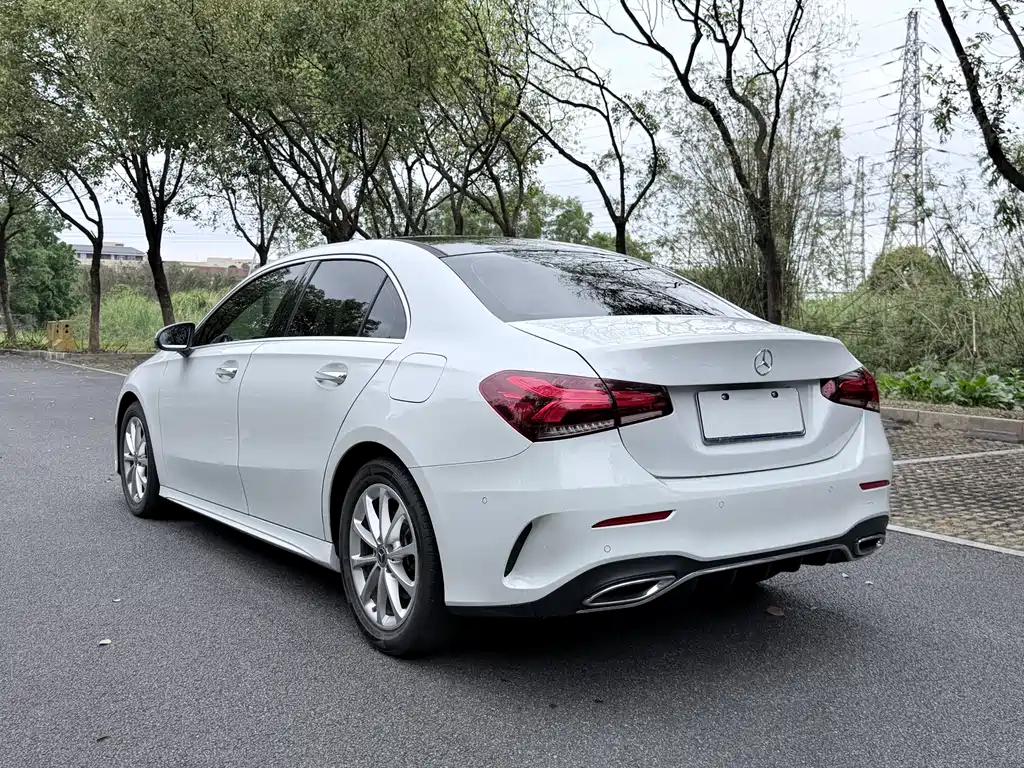 MERCEDES-BENZ A CLASS