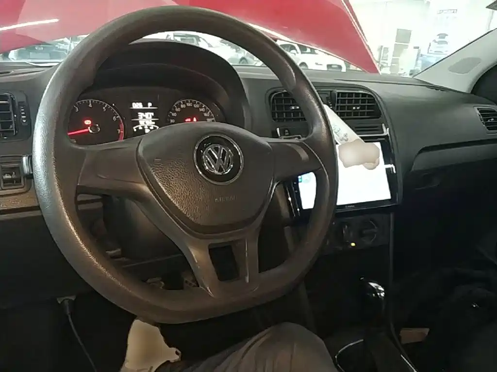 Volkswagen Polo — миниатюра 10