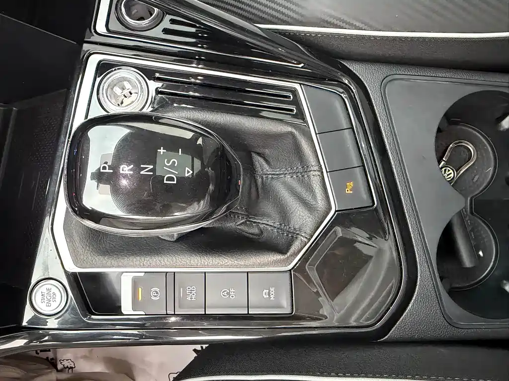 Volkswagen X — миниатюра 25