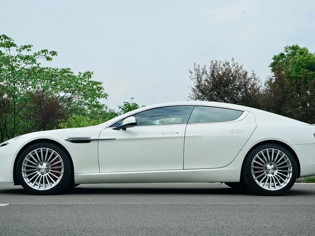Aston Martin Rapide 2013 6.0L S