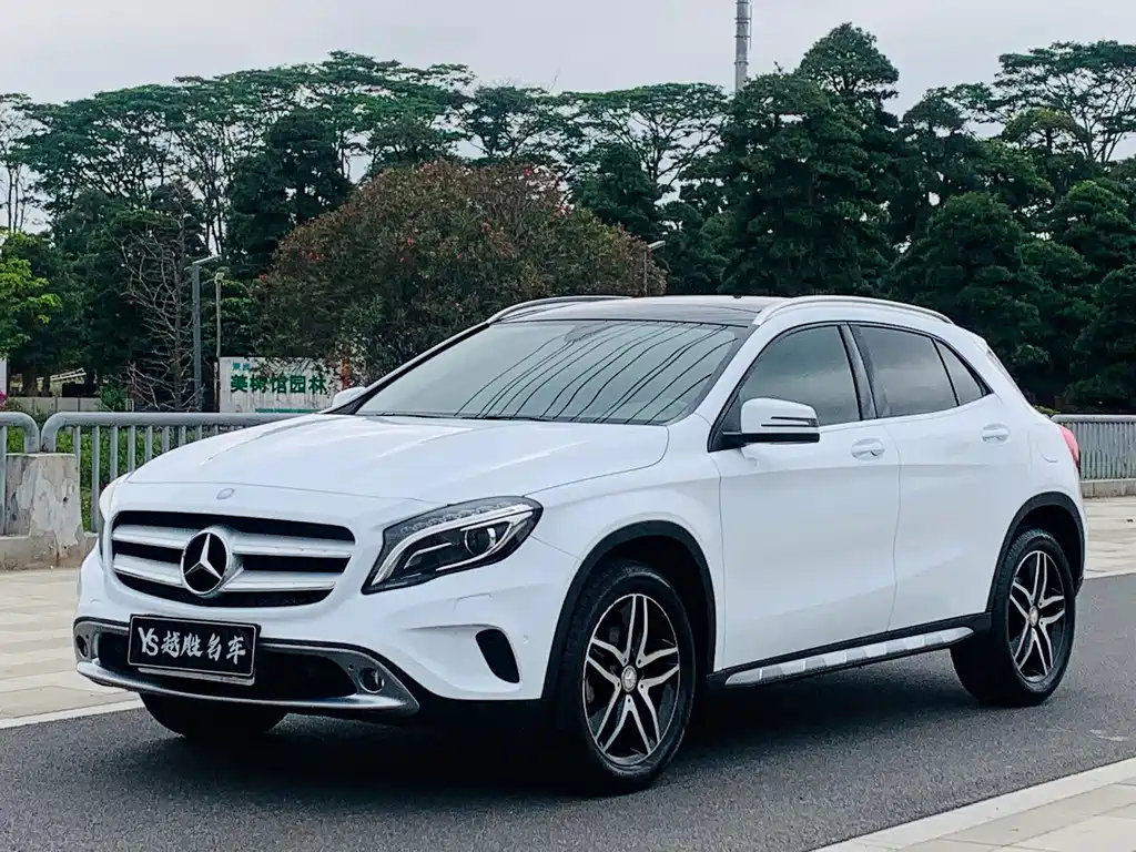 Mercedes-Benz GLA 2016