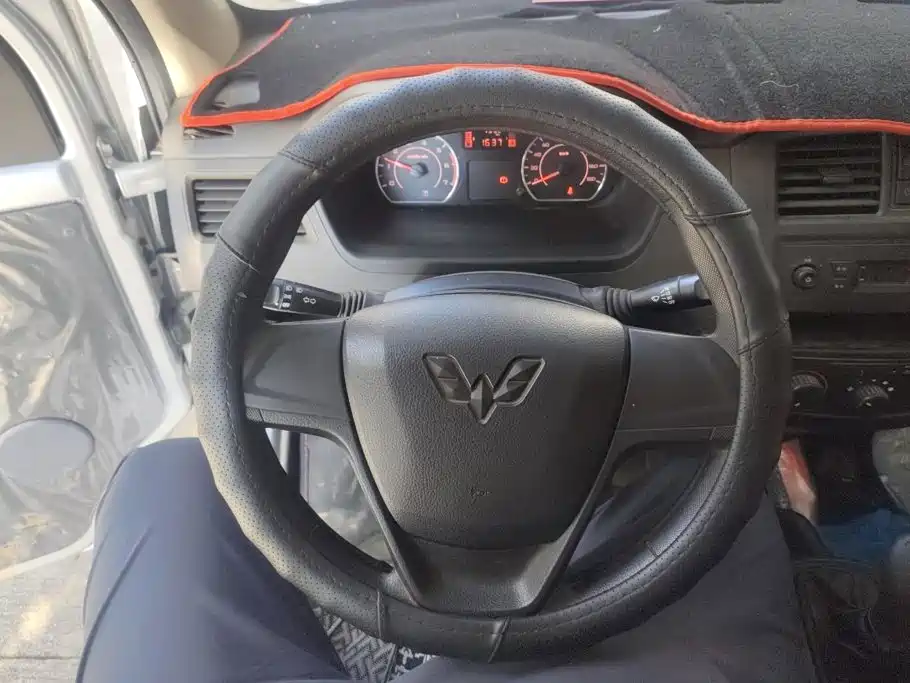 Wuling Rongguang S — миниатюра 15