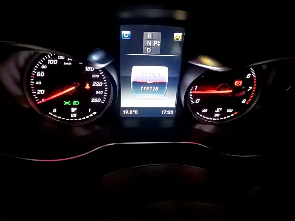 Mercedes-Benz GLC — миниатюра 12
