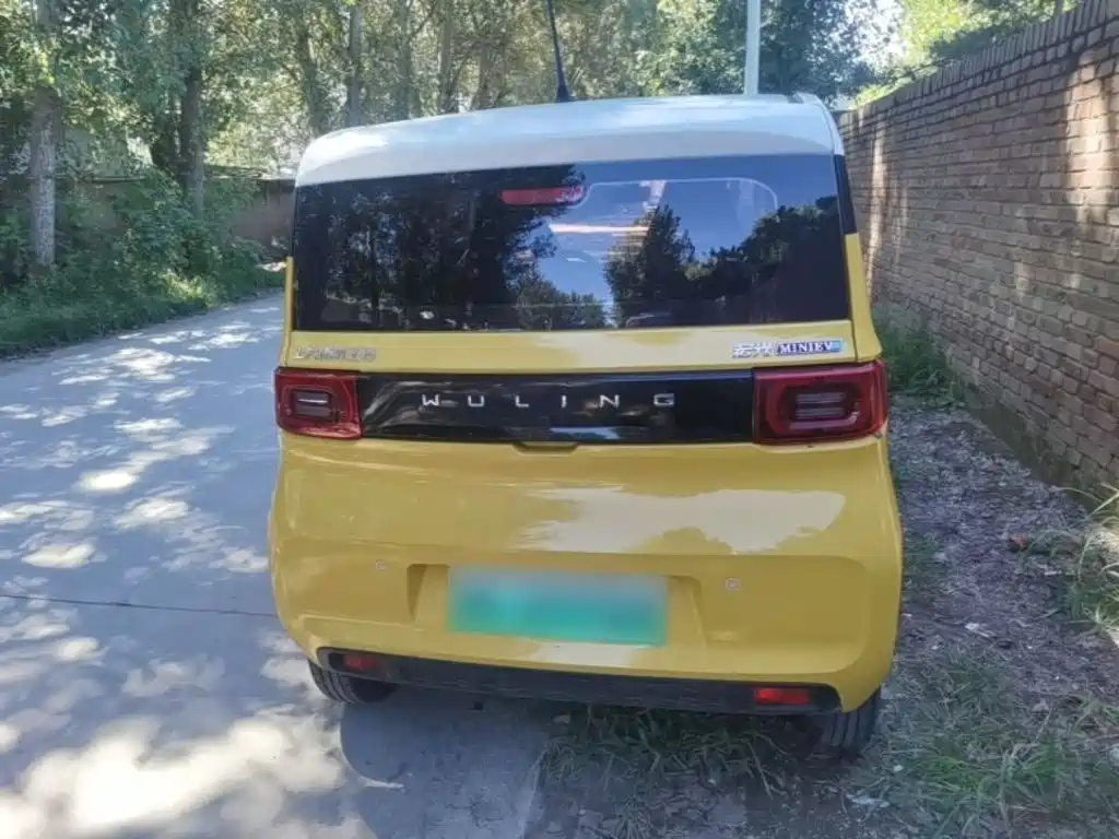 Wuling MINIEV — миниатюра 6