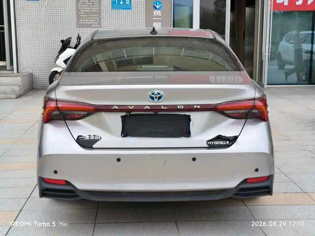 Toyota Avalon — миниатюра 8
