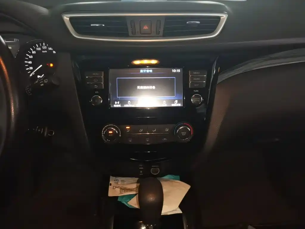 Nissan Qashqai — миниатюра 13