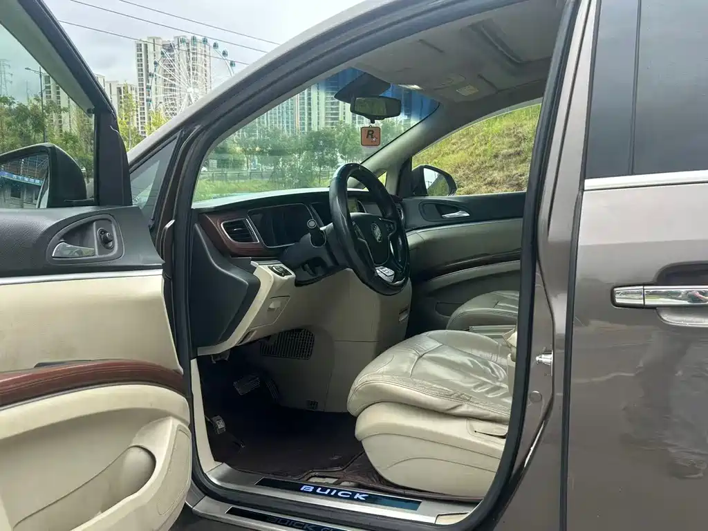 Buick GL8 — миниатюра 4