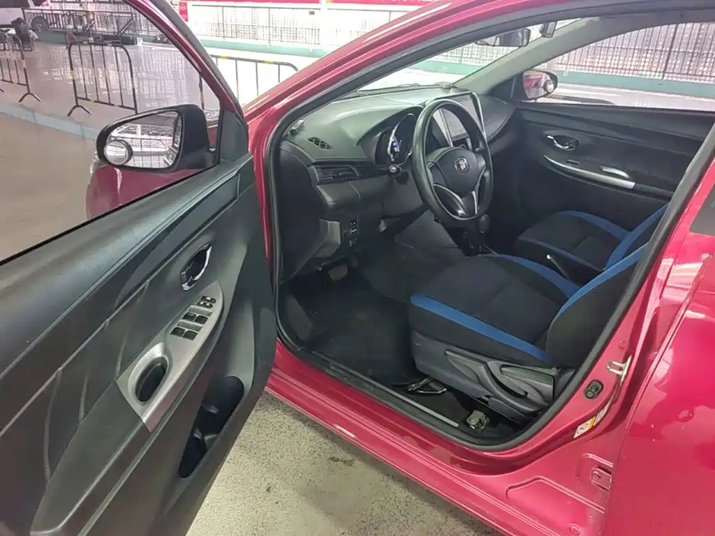 Toyota Yaris L — миниатюра 16