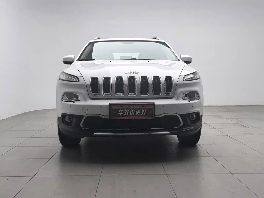Jeep Cherokee — миниатюра 3