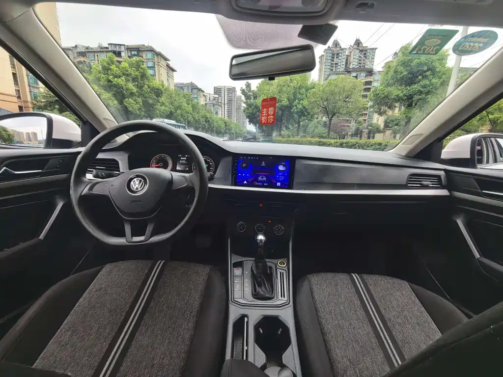 Volkswagen Lavida — миниатюра 6
