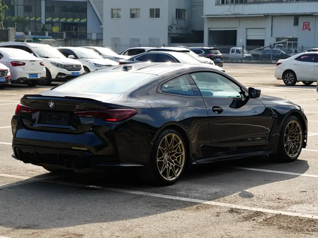 BMW M4 — миниатюра 15