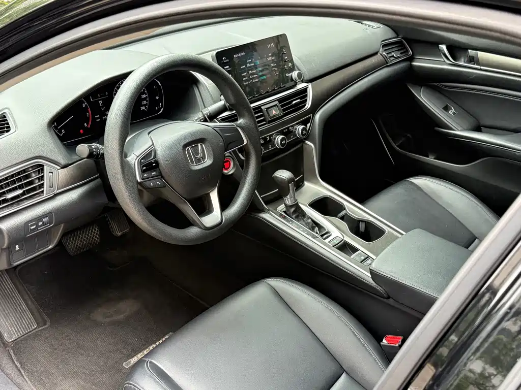 Honda Accord — миниатюра 7