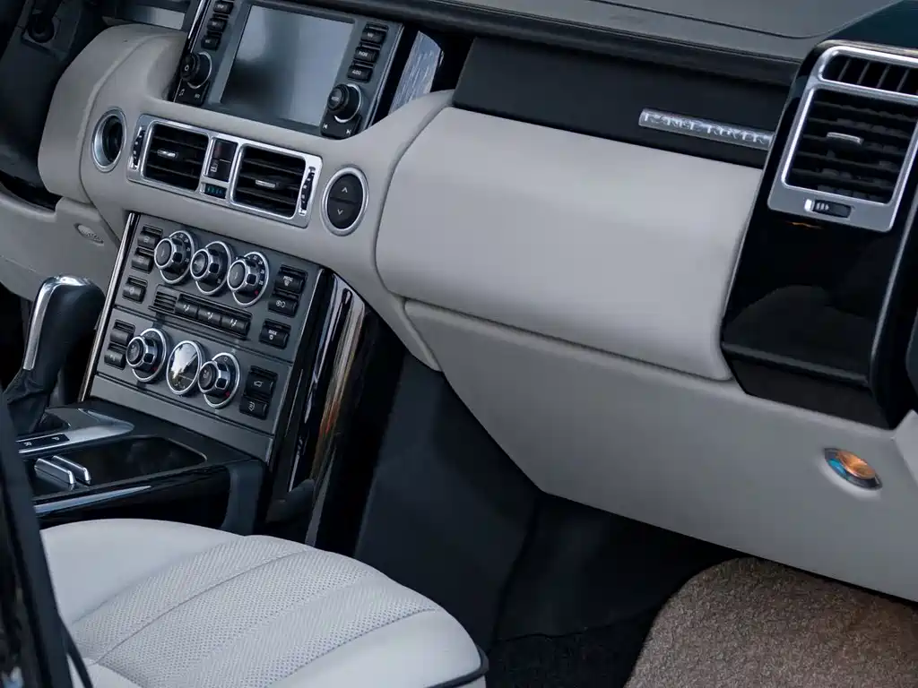 Land Rover Range Rover — миниатюра 13