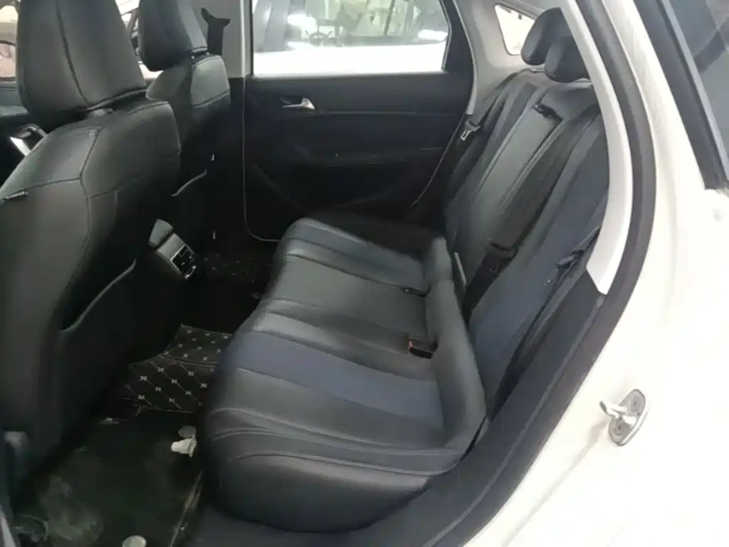 Peugeot 308 — миниатюра 17