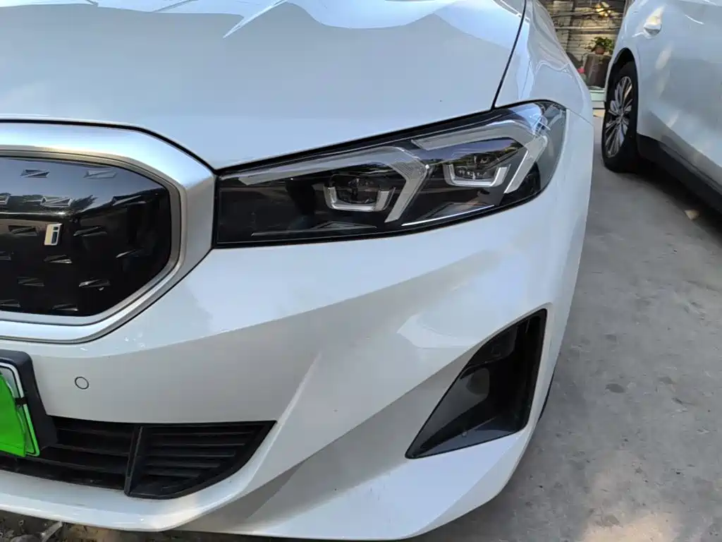 BMW i3 — миниатюра 24