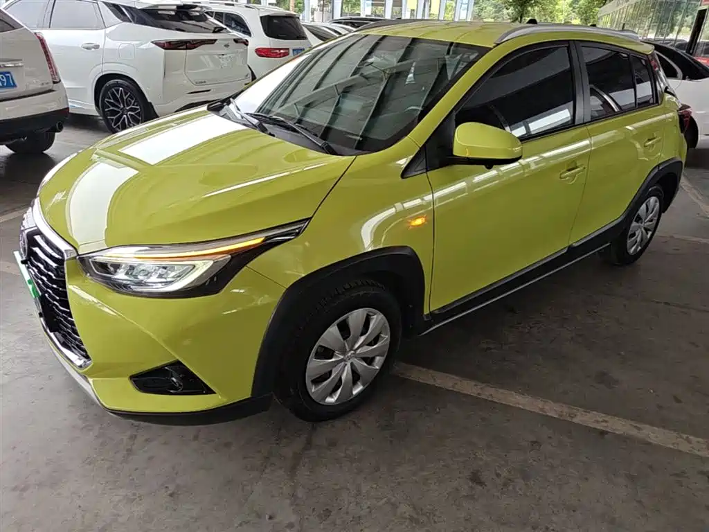 Toyota Yaris L 2022