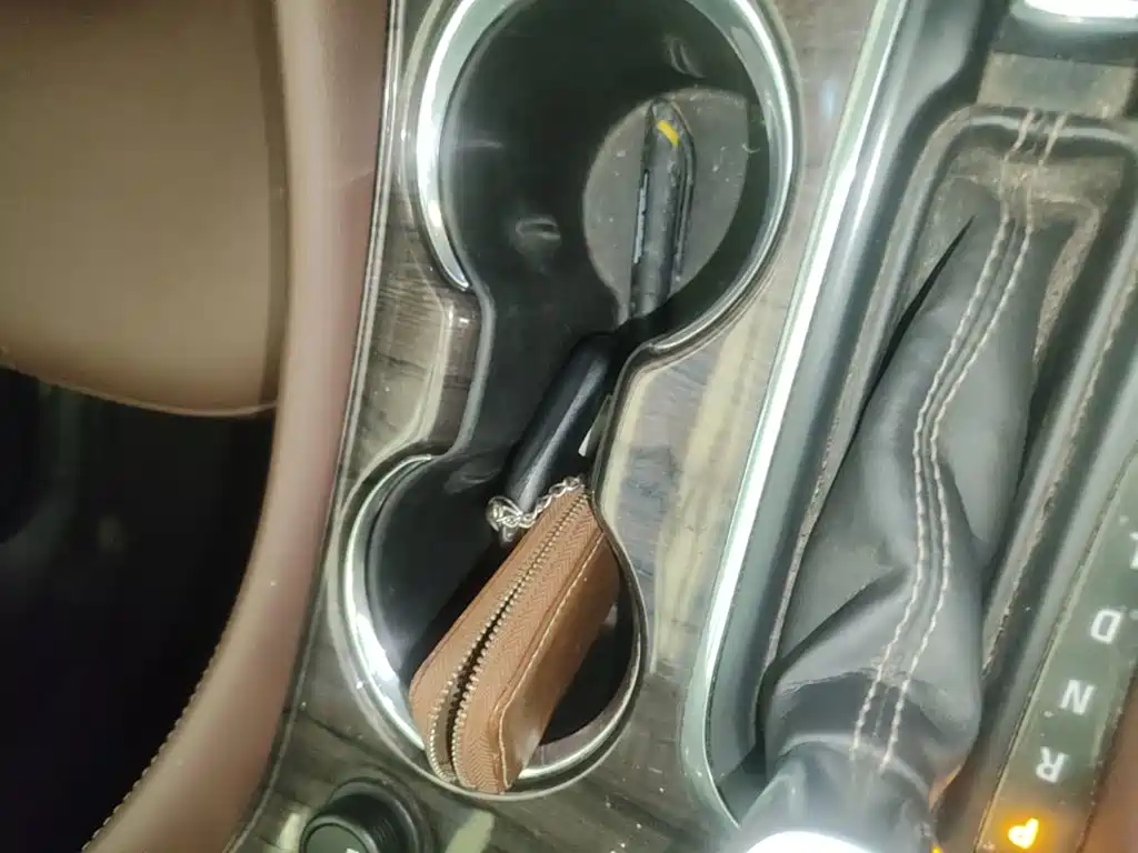 Buick Envision Plus — миниатюра 9