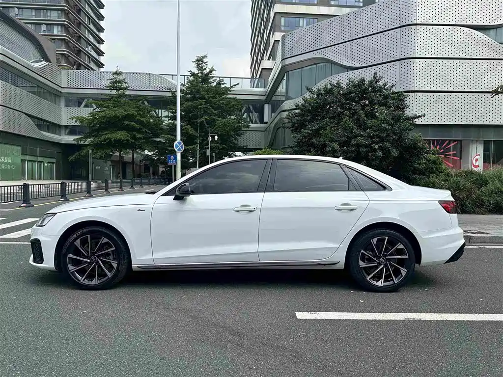 Audi A4L — миниатюра 10