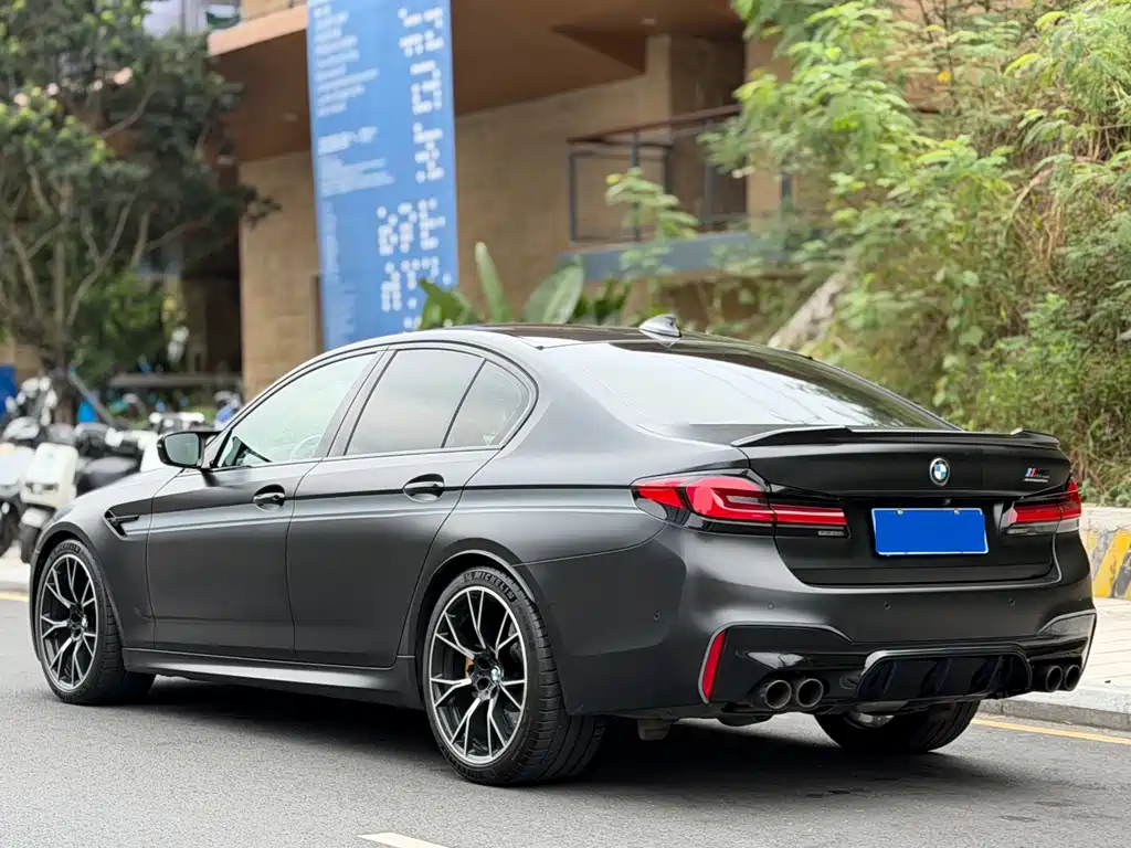 BMW M5 — миниатюра 14