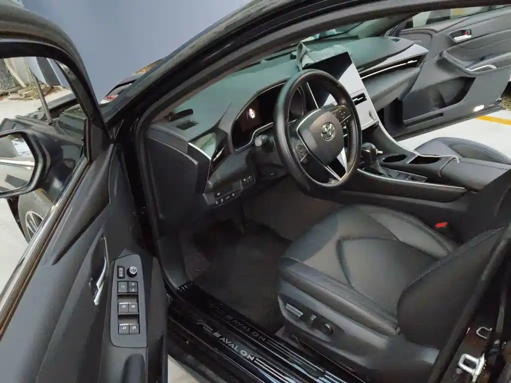 Toyota Avalon — миниатюра 12