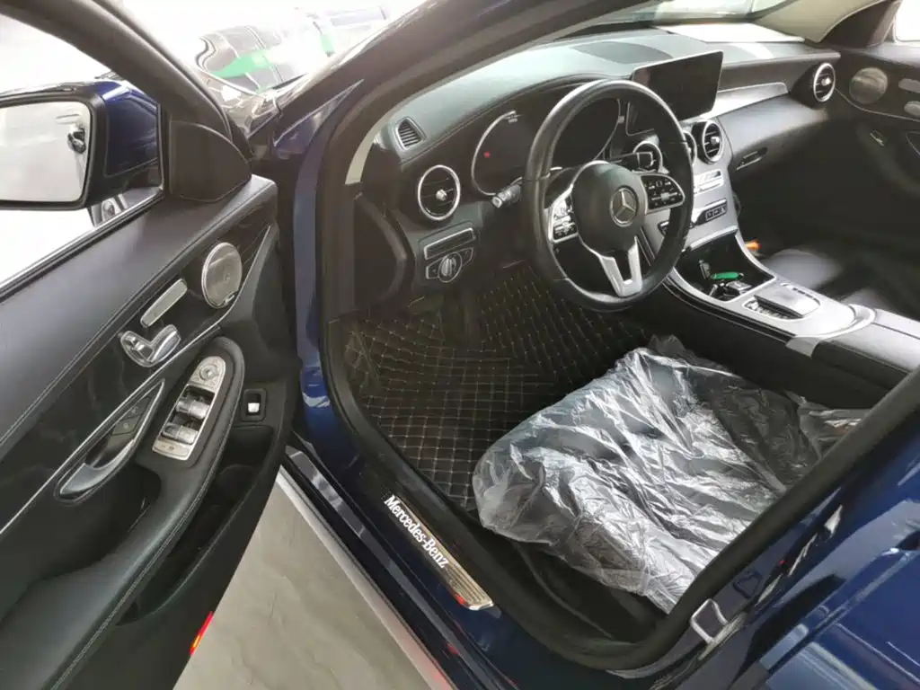 Mercedes-Benz C-Class — миниатюра 16