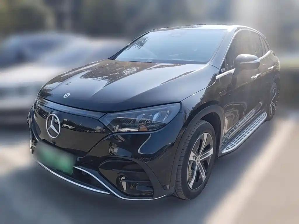 Mercedes-Benz EQE SUV — миниатюра 3