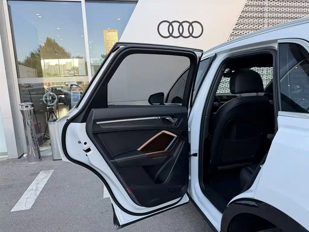 Audi Q3 — миниатюра 16